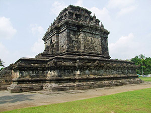 Candi Medut