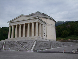 Tempio di Canoviano