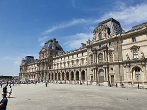 Louvre